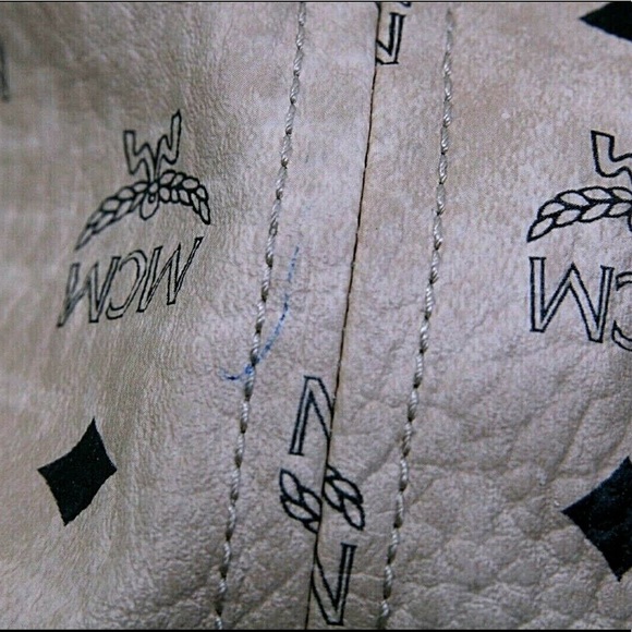 MCM - MWP7AVI33IG001 Anya Med Shopper Tote - Beige - Picture 5 of 5